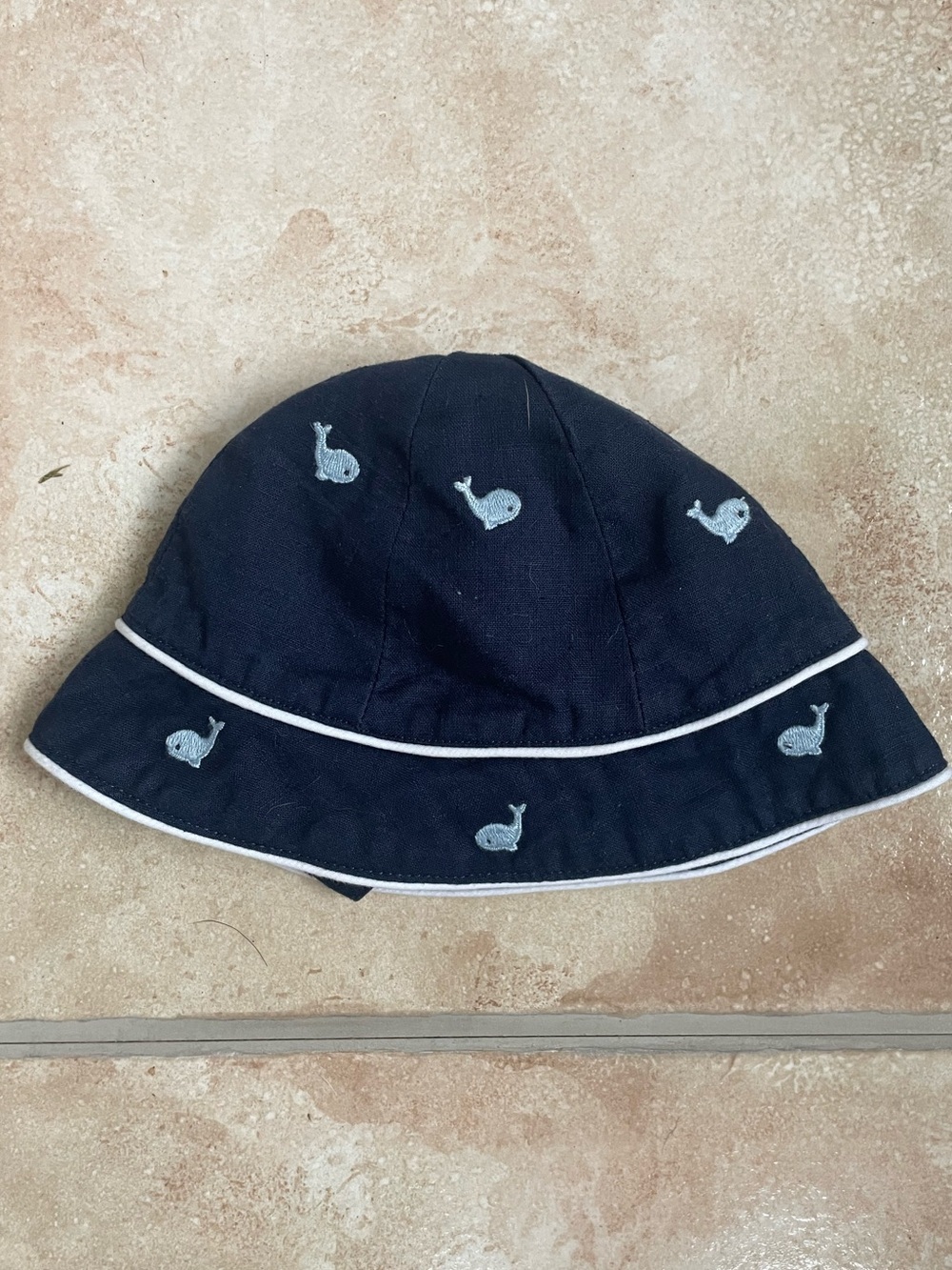 Janie & Jack blue whale nautical style baby bucket hat with chin straps; 0-3 mo